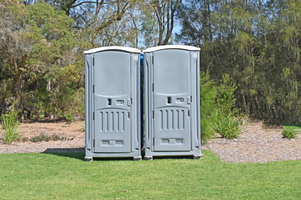 Best Standard Portable Toilet Rental  in Cleveland, TX